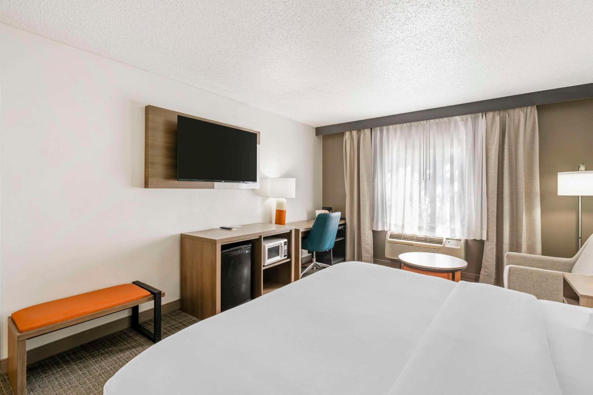 Comfort Inn & Suites Louisville Airport Fair & Expo Exteriér fotografie