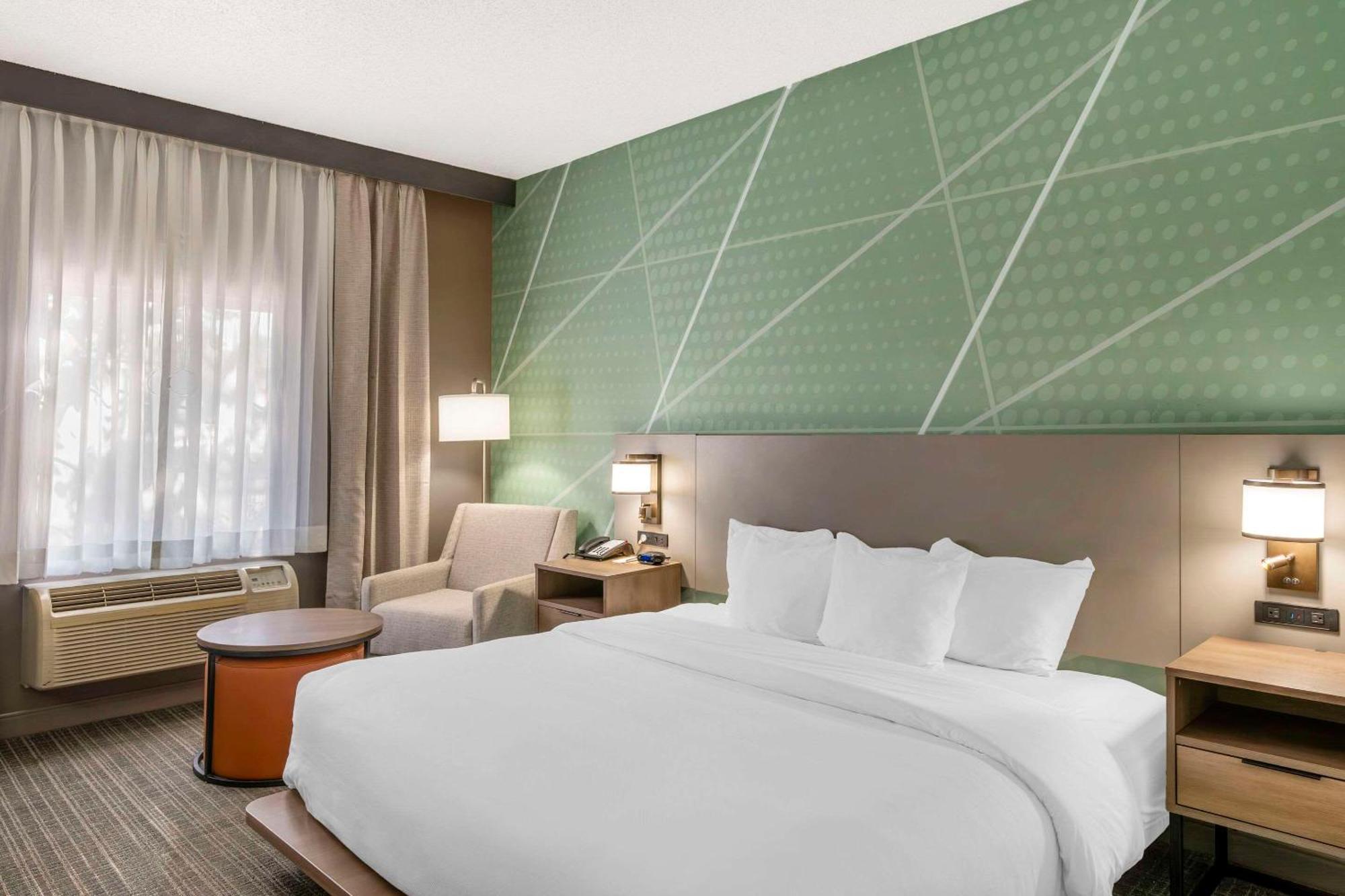 Comfort Inn & Suites Louisville Airport Fair & Expo Exteriér fotografie